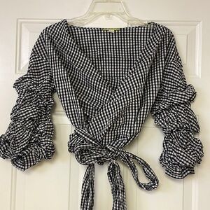 Super cute, black and white gingham wrap, ruffle blouse